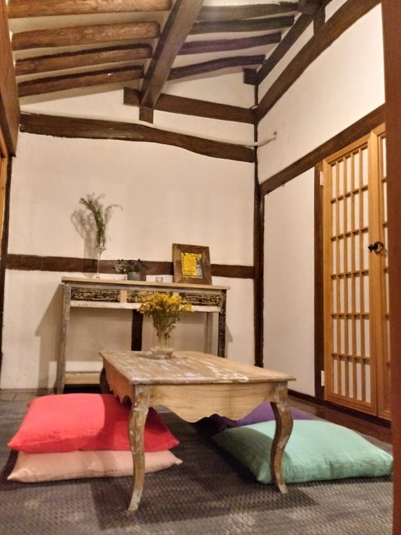 Hundred Years Hanok Мокпхо Екстер'єр фото
